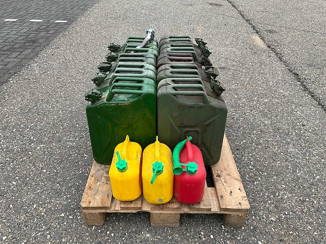 13x brandstoftank - afbeelding 5 van  5