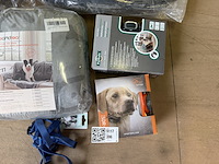 13x dierenartikelen w.o. transportbox, kattenluik, halsband w.o. pet safe, imac - afbeelding 6 van  9