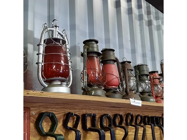 13x diverse stormlantaarns - afbeelding 8 van  9