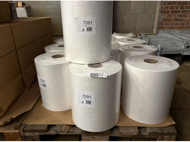 13x papierrol non-woven - afbeelding 2 van  4