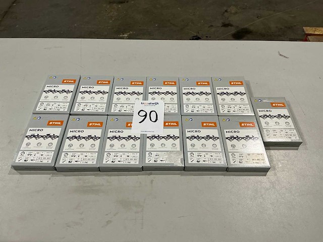 13x stihl 3670 000 0057 ketting voor kettingzaag - afbeelding 1 van  2