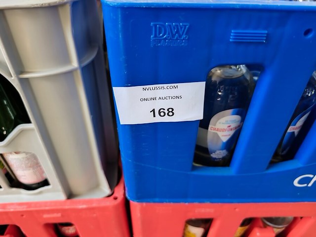 14 bakken frisdrank vol en gedeeltelijk gevuld, 12 bakken leeggoed, 9 bakken diverse bieren (5,6,7) - afbeelding 5 van  8
