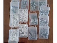 14 blisters met haakjes en schapdragers