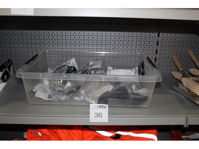 14 bollé veiligheidsbrillen diverse kleuren en soorten - afbeelding 1 van  3