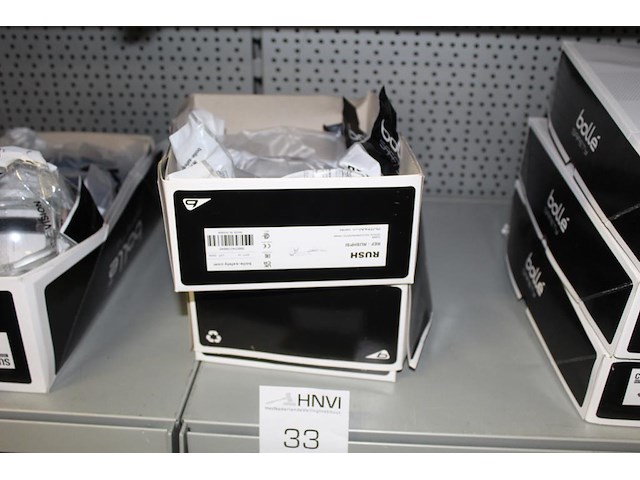 14 bollé veiligheidsbrillen - afbeelding 1 van  3