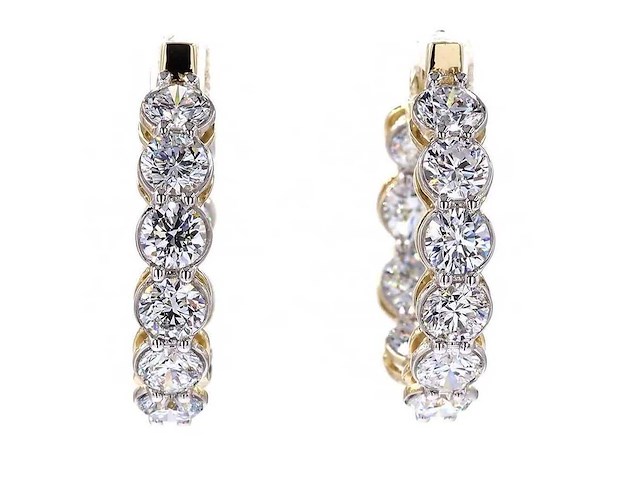 14 karaat geelgouden oorringen met 5,04 ct. diamant - afbeelding 5 van  5
