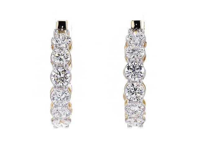 14 karaat geelgouden oorringen met 5,05 ct. diamant - afbeelding 6 van  6