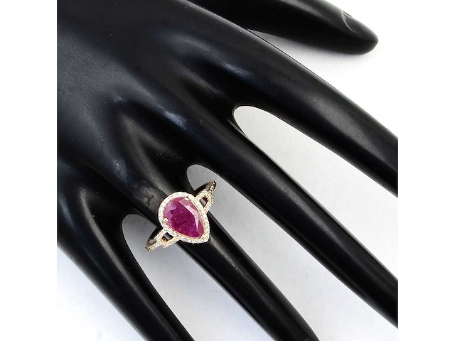 14 karaat geelgouden ring met 2,07 crt. robijn diamant. - afbeelding 2 van  6