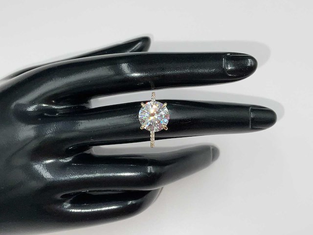 14 karaat geelgouden ring met 4,24 crt. diamant. - afbeelding 1 van  7