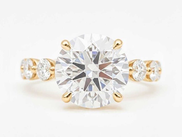 14 karaat geelgouden rong met 3,01 ct. diamant - afbeelding 2 van  4