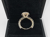 14 karaat geelgouden unieke ring met hoofddiamant 5,52 crt. - afbeelding 4 van  19
