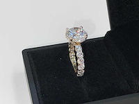 14 karaat geelgouden unieke ring met hoofddiamant 5,52 crt. - afbeelding 19 van  19