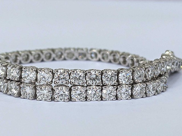 14 karaat witgouden armband met 5,56 crt. diamant - afbeelding 8 van  8