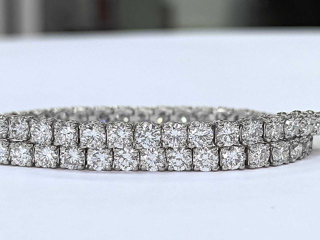 14 karaat witgouden armband met 6,69 crt. diamant - afbeelding 4 van  7
