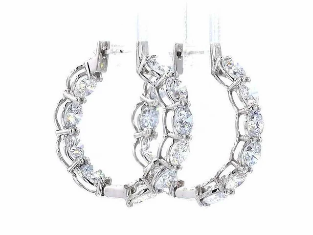 14 karaat witgouden oorringen met 5,60 ct. diamant - afbeelding 4 van  9