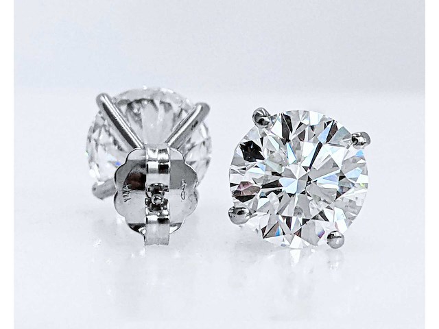 14 karaat witgouden oorstekers met 4,00 crt diamant - afbeelding 4 van  5