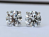 14 karaat witgouden oorstekers met 4,03 crt diamant - afbeelding 4 van  7