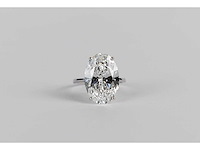 14 karaat witgouden ring met 8,07 crt. diamant