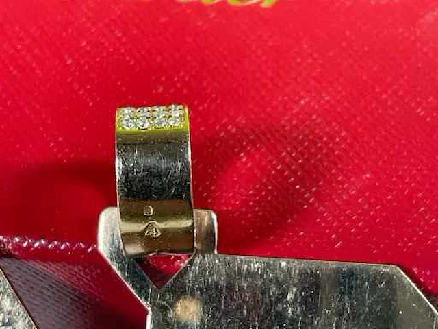 14 karaats roodgouden hanger met pave bezet met diamant - afbeelding 7 van  8