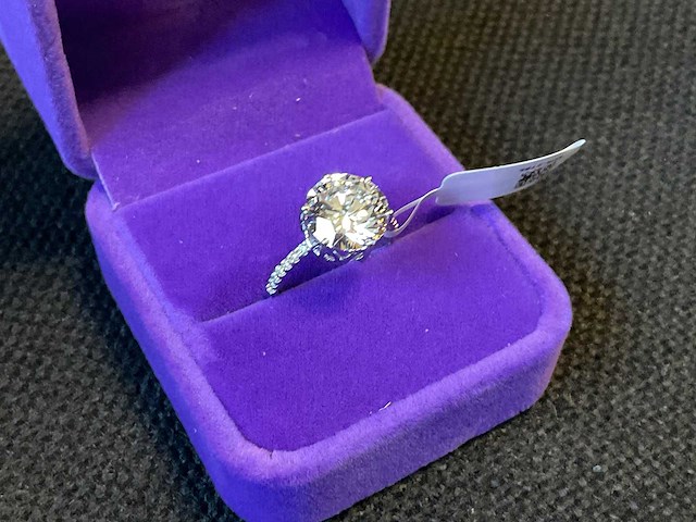 14 krt. wit gouden ring met diamant 4,04 crt. - afbeelding 3 van  9