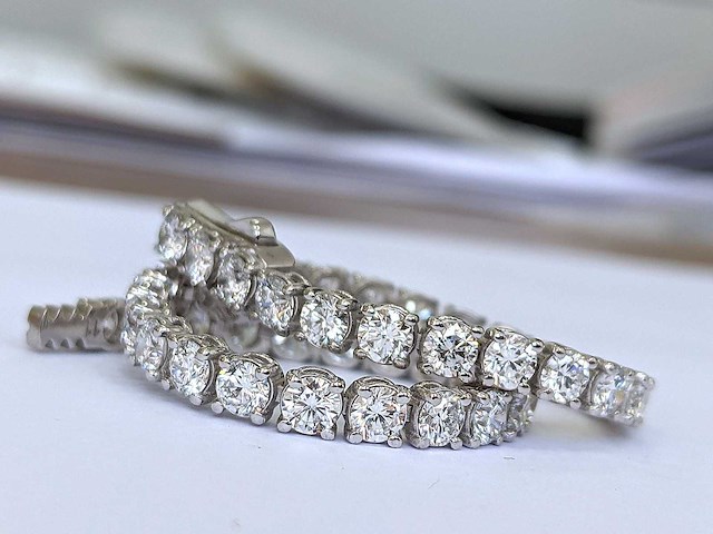 14 krt. witgouden armband met 48 diamanten met totaal 8,16 crt. diamant - afbeelding 6 van  7