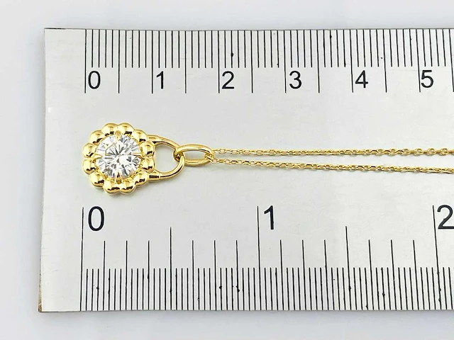14 kt geelgouden ketting met hanger en laboratoriumgekweekte diamant - afbeelding 8 van  9