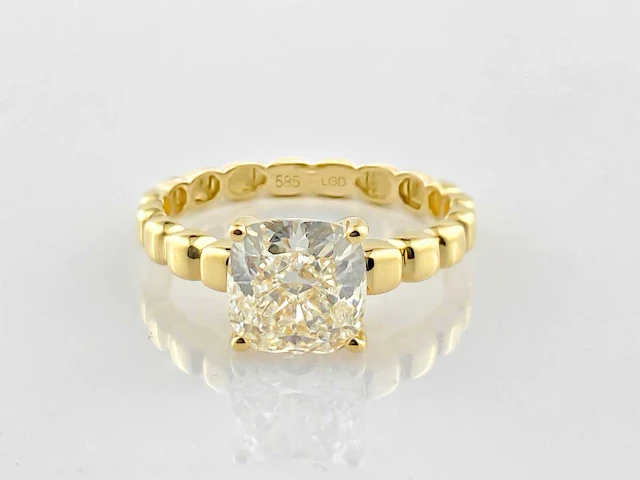14 kt geelgouden ring met 2,05 cts laboratoriumgekweekte diamant - afbeelding 1 van  9