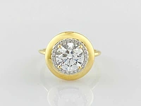 14 kt geelgouden ring met 2,11 cts laboratoriumgekweekte diamant
