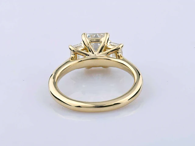 14 kt geelgouden ring met 3,02 cts laboratoriumgekweekte diamant - afbeelding 9 van  10
