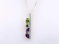 14 kt witgouden ketting met hanger van 0,82 cts natuurlijke diamant en amethist en peridoot