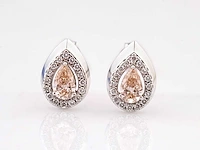 14 kt witgouden oorbel met 1,39 cts laboratoriumgekweekte diamant