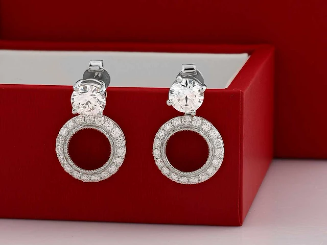 14 kt witgouden oorbel met 2,78 cts laboratoriumgekweekte diamant - afbeelding 2 van  8