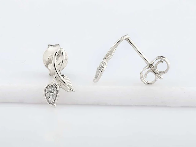14 kt witgouden oorbel met natuurlijke diamant - afbeelding 4 van  6