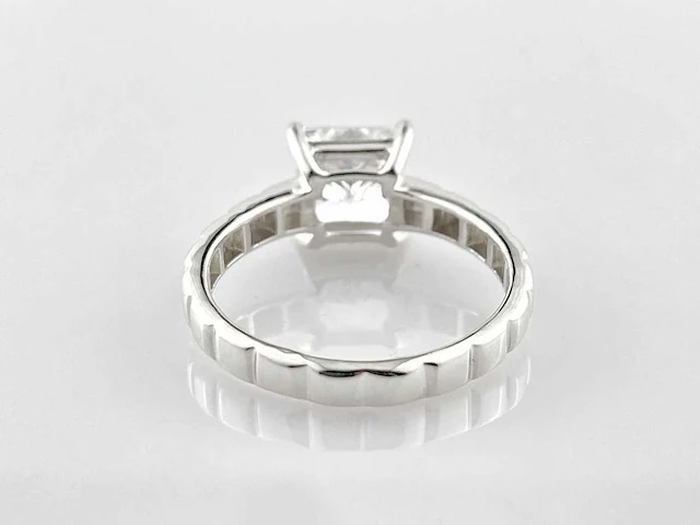 14 kt witgouden ring met 2,01 cts laboratoriumgekweekte diamant - afbeelding 7 van  9