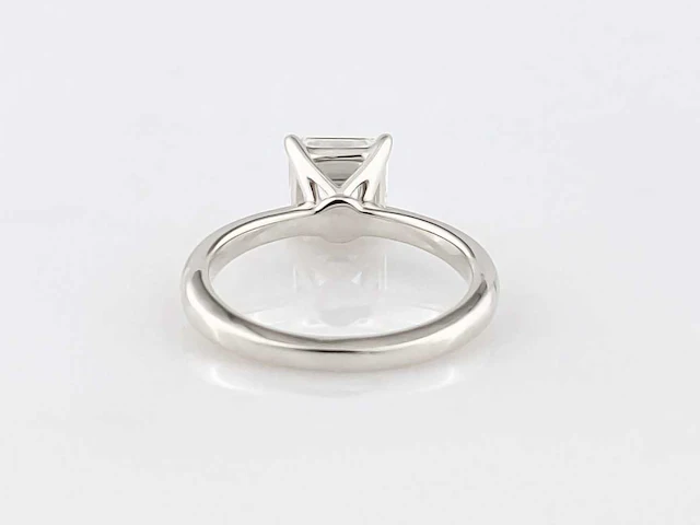 14 kt witgouden ring met 2,06 cts laboratoriumgekweekte diamant - afbeelding 9 van  11