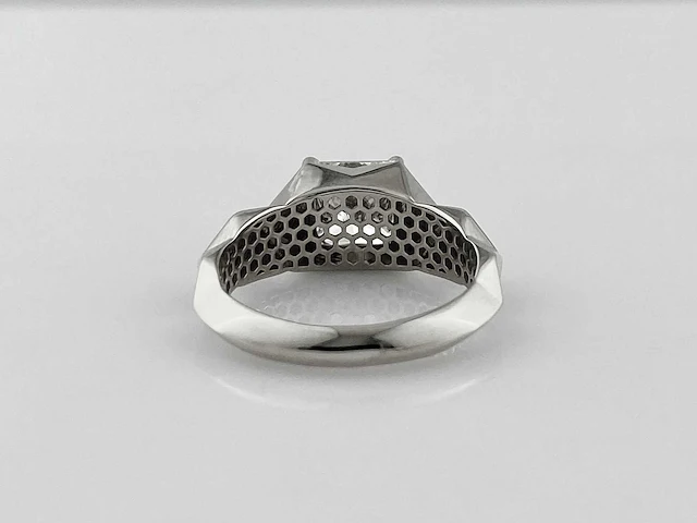 14 kt witgouden ring met 2,07 cts laboratoriumgekweekte diamant - afbeelding 10 van  11