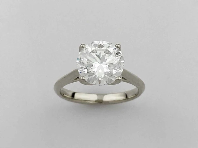14 kt witgouden ring met 3,06 cts laboratoriumgekweekte diamant - afbeelding 2 van  9