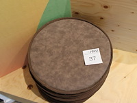 14 kussentjes doorsnede 37 cm. - afbeelding 2 van  2