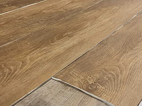 14 m2 pvc zelfklevend stroken - 1219 x 184 x 2,5 mm - afbeelding 2 van  3