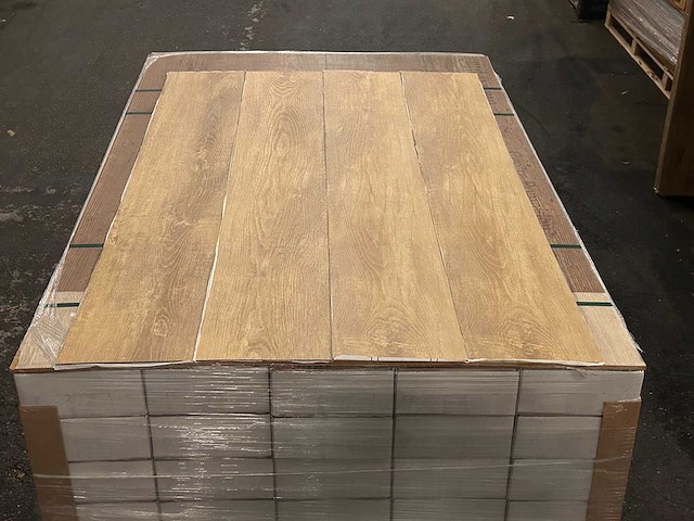 14 m2 pvc zelfklevend stroken - 1219 x 184 x 2,5 mm - afbeelding 3 van  3