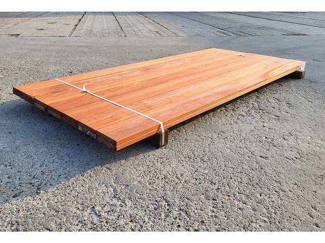 14 x padouk planken 21 x 140mm , lengte 215cm (4.2m2) - afbeelding 3 van  5