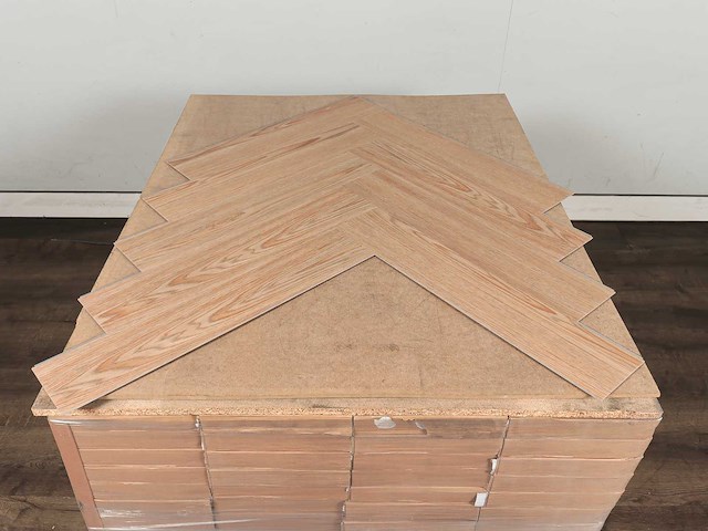 141 m2 pvc spc click visgraat - 635 x 127 x 5 mm - afbeelding 3 van  4