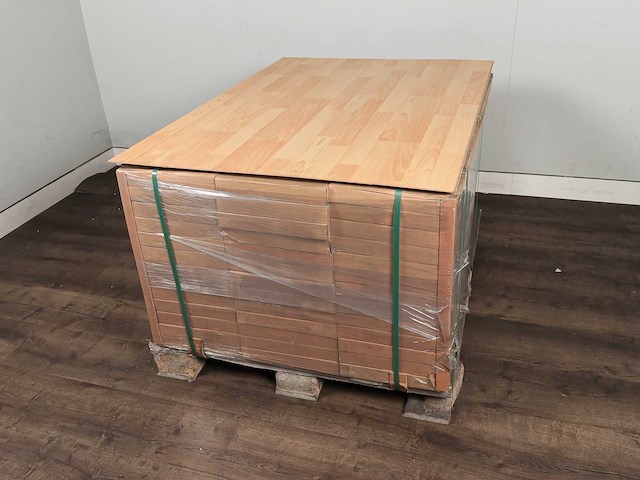 143 m2 laminaat plank - 1380 x 193 x 7 mm - afbeelding 2 van  2