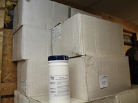 144 verpakkingen alcoholdoekjes bioguard in twaalf dozen. - afbeelding 1 van  3