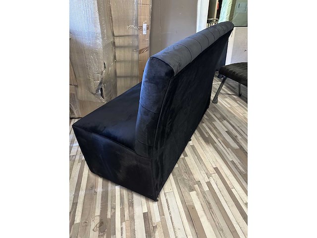 145x100x55 gekapitoneerde bank velvet zwart - afbeelding 3 van  3