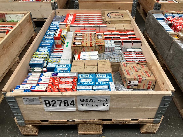 146 kg net bearings from skf, fag, ina, ntn, snr, nsk, iko, koyo, torrington, nke and others - afbeelding 1 van  7