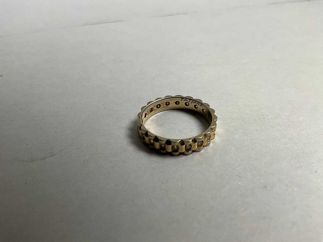 14k gouden biclor ‘rolex ring’, bezet met 20 briljant geslepen diamant 0,2ct (2,6 gram) - afbeelding 3 van  5