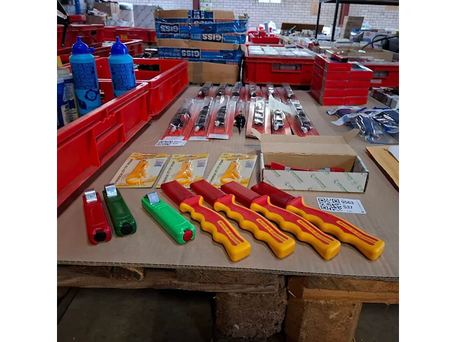 14x divers gereedschap - afbeelding 1 van  3