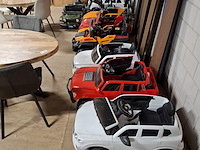14x elektrische kinderauto - afbeelding 1 van  16