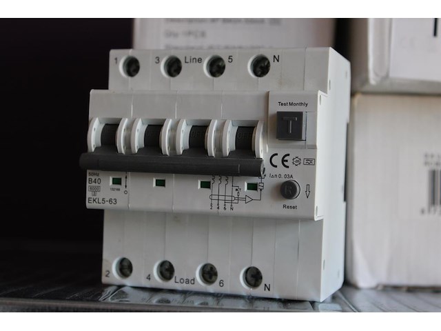 15 aardlekautomaten elk5-63. b40. 3-polig. 30ma. - afbeelding 2 van  2